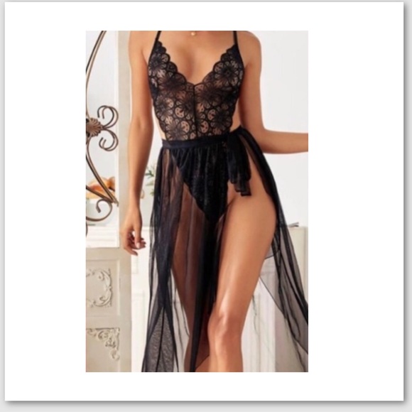 Criss Cross Bodysuit and Mesh Skirt. Bag1 - Picture 12 of 12